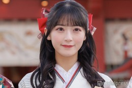 AKB48佐藤綺星、レースソックスで色白美脚スラリ「天使が現れた」「可愛さが別格」の声 画像
