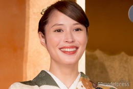 広瀬アリス、“全身タイツ姿”でも堂々撮影「モヤモヤを発散させるかのように」ムロツヨシは佇まいを称賛【新解釈・幕末伝】 画像