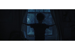 深夜2時17分、忽然と消えた…両腕を広げて走る子どもたち捉える『WEAPONS／ウェポンズ』場面写真