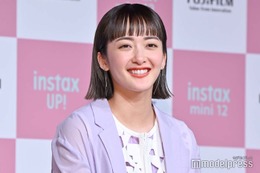 緑黄色社会・長屋晴子、爽やかノースリーブ姿公開「可愛すぎる」「スタイル抜群」の声 画像