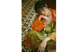 増子敦貴、色鮮やかな衣装を着こなす美麗SHOT披露！まるでアート作品のようなカレンダー発売決定 画像