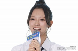 日向坂46清水理央、美脚際立つショーパン秋コーデ公開「二度見するキュートさ」「センス抜群」の声 画像