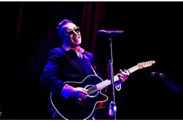 長渕剛、15日公演中止を謝罪「脱水とめまいだ」16日は通常通り開催＆リハ招待のサプライズも