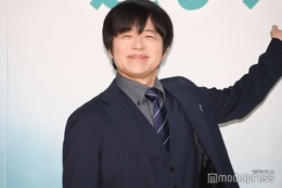 朝ドラ脚本をバカリズムに依頼した理由「毎朝笑って明るくなれるドラマがいい」2027年度前期「巡るスワン」 画像