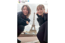 大原優乃、仲良しの福原遥とパシャリ！パリ旅行の思い出SHOTに反響「可愛いの大渋滞」「尊い」 画像