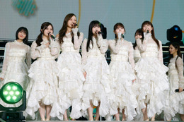 乃木坂46久保史緒里、山下美月との絆伝わる演出に反響「1曲目から涙」「くぼしたに感動」【久保史緒里卒業コンサート】