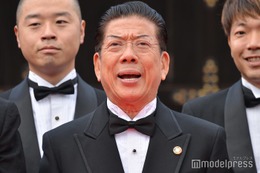 西川きよし＆ヘレン夫婦、紅葉狩りショット公開「デート風景も絵になる」「深い愛情感じる」と羨望の声