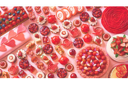 ヒルトン京都のイチゴスイーツビュッフェ、贅沢なケーキやタルトで甘美な世界に“メロメロ”に 画像