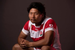 ラグビー稲垣啓太選手、妻・貴子の誕生日祝福 シックな夫婦ショットに「稲垣選手の笑顔がレア」「いつ見てもお似合い」と反響