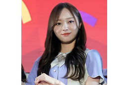 乃木坂46梅澤美波、ほっそり美脚あらわのミニスカSHOTに絶賛の声「全てが完璧」「脚が長すぎる」