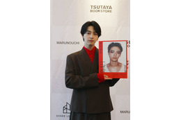 新原泰佑「だいぶエスパー」印象に残る“暗闇撮影”裏話 クリスマスの予定も明かす【Flicker】