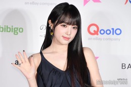 IZ*ONE出身イェナ、羽つき妖精風ドレスから美脚全開「圧巻のスタイル」「可愛すぎる」と熱視線