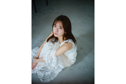 乃木坂46菅原咲月、ピュアな魅力が際立つホワイトコーデを披露！副キャプテン任命後の1年を語る