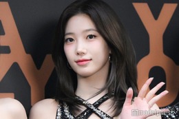 LE SSERAFIMカズハ、色白素肌際立つ衣装姿にファン熱狂「着こなせるのさすが」「スタイル抜群」 画像