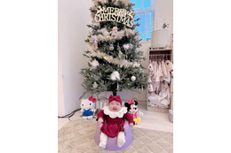 「可愛い」辻希美、生後4ヶ月次女がクリスマス風におめかしした姿にメロメロ「写真撮影しました」