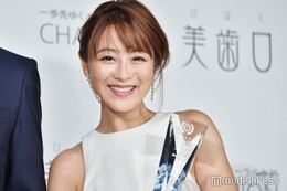 鈴木奈々「我ながら今日も谷間が凄いです」美バスト輝くランジェリー姿披露 身長＆体重も公開で「メリハリボディすごい」「プロ意識が高くて尊敬」と反響 画像