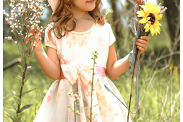 祖母が大好きな5歳の孫　誕生日に”お花のドレス”を作成⇒孫のまさかの反応に「思わず歓声」 画像