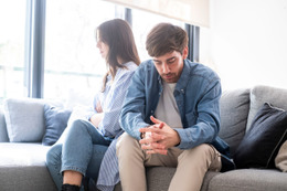 「やめてって何度も言ったよね！」妻の怒声で、夫婦関係が崩壊した夜。僕なりの「愛情表現」が地雷だったと、分かってはいるけれど【2025年ベスト記事セレクション】