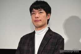 麒麟・川島明、“宮舘涼太推し”妻が作った特注うちわのメッセージに本人反応 Snow Manライブも「ファンクラブで応募」 画像