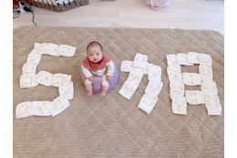 辻希美、次女が生後5ヶ月に！日々の成長に母心「離乳食始まるや～ん」「早過ぎるなぁ～」