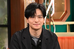 生田斗真、デビュー曲「スーパーロマンス」テレビ初披露 音楽活動を後押ししたアーティストとの秘話も
