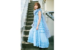 齊藤京子、ほっそり二の腕披露 映画「恋愛裁判」“恋に落ちるアイドル役”の役作り語る 画像