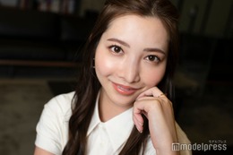 「バチェロレッテ2」尾崎美紀、恋人との“誕生日密着ショット”公開「美男美女すぎて眼福」「幸せ溢れてる」の声 画像