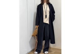 GUとユニクロを賢く取り入れて。ネイビーが基調の洗練した冬の着こなし術【40代の毎日コーデ】