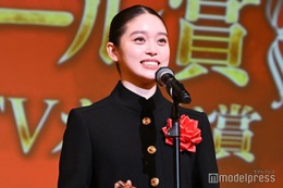 高石あかりが涙目「夢のような不思議な感覚」朝ドラ「ばけばけ」吉沢亮から絶賛止まらず【2026年エランドール賞】