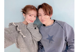 辻希美、夫・杉浦太陽と私服でパシャリ！お出かけSHOT公開「帰りに今流行りのヨアジョン」 画像