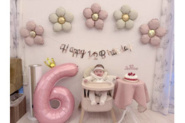 辻希美、次女のハーフバースデーを報告！キュートな姿にメロメロ「可愛すぎやしませんか！？」