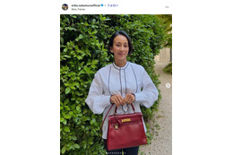 中村江里子アナ、夫・バルト氏との夫婦ショット公開 “不自然な手の位置”にも注目集まる「お茶目なご主人」「お似合い」の声 画像