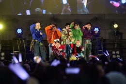 BUDDiiS、メジャーデビュー日にファン集結 MORRIE＆SHOOTの“キス芸”に会場悲鳴「お兄ちゃん嫉妬するやん」