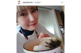 秋野暢子、2晩冷凍して作った“卵の醤油漬け”披露 レシピ紹介に「白米が止まらなくなりそう」「裏技凄い」の声