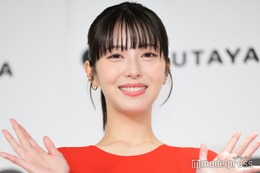浜辺美波、主演映画「ほどなく、お別れです」撮影現場に手書きメッセージ入りのチョコ200個差し入れ「素敵なエピソード」「すごすぎ」 画像