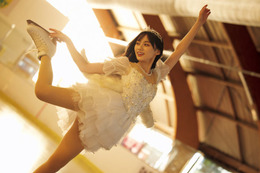 乃木坂46川崎桜、パリのスケート場で華麗に舞う1st写真集先行カット第3弾解禁 画像