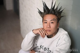 電撃結婚発表の元レペゼンGINTA（DJ銀太）、ラスベガスでの“ドライブスルー結婚式”の様子公開「奥さん綺麗」「斬新」の声 画像