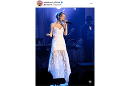 倖田來未、美デコルテ際立つドレス姿の歌唱SHOTに絶賛の声「素敵すぎます」「目の保養」