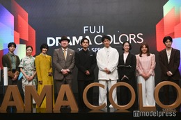 北村匠海・黒木華らフジ春ドラマキャスト豪華集結 客席後方から登場 画像