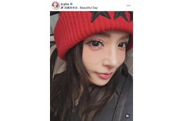 浜崎あゆみ、ぱっちり目ヂカラの顔アップSHOTに反響「あゆしか勝たん」「超素敵」