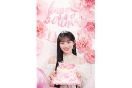 乃木坂46川崎桜1st写真集、誕生日お祝い企画発表 プリンセス姿で撮り下ろし【エチュード】