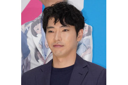 柄本佑、妻・安藤サクラがハマっていたオーディション番組を明かす「応援したいらしい」