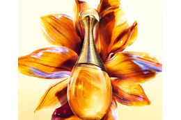 ディオール、リアーナがミューズの香水「ジャドール インテンス」3月17日先行発売