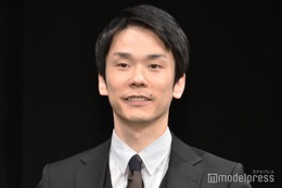 かまいたち濱家隆一、WBCファウルボールキャッチの瞬間は「頭真っ白」も「子どもを探した」SNS上で「神対応」「かっこいい」と称賛の声 画像