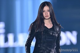 せいら、トップバッターで「TGC2026 S/S」開幕 ミニ丈から美脚堂々披露 画像