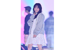 乃木坂46一ノ瀬美空、色白美脚際立つミニワンピ姿披露 “あざとポーズ”で観客の心鷲掴み【TGC2026 S/S】