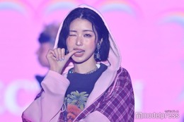 IS:SUE・YUUKI（田中優希）、指咥え×ウィンクで沸かす「イケメンすぎ」「流石のスタイル」と話題【TGC2026 S/S】 画像