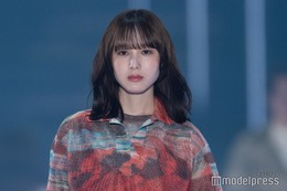 高校卒業＆イメチェン話題の本田紗来、スラリ美脚で会場魅了「何でも似合う」「好きな雰囲気」と反響【TGC2026 S/S】 画像