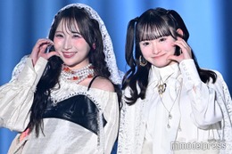 CANDY TUNE小川奈々子＆≒JOY山野愛月、仲良く顔ハート グループ超えたペアランウェイ【IDOL RUNWAY COLLECTION 2026】