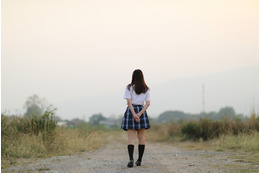 「学校に行ってみようかな」8年間不登校だった娘が、4ヶ月でバイト、英検に動き出した。その時、母が実践していた理論とは